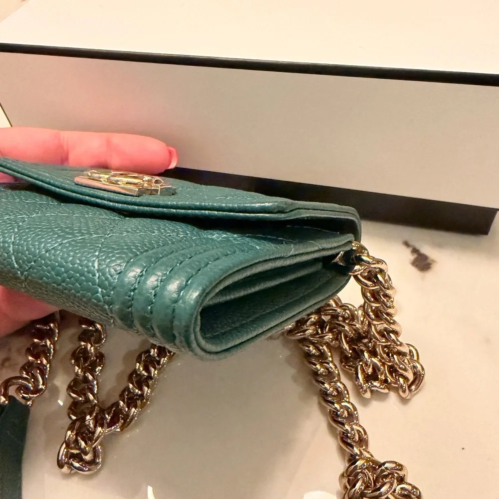 CHANEL Boy Caviar Card Holder Wallet on a chain- Green with gold hardware - Picture 9 of 14